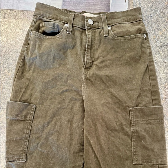 Levi's Green Boot Cut Jeans with Classic Style - Picture 3 of 8